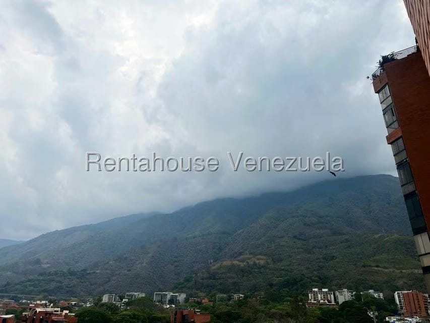 Apartamento (1 Nivel) en Venta en Los Dos Caminos, Distrito Metropolitano - 17