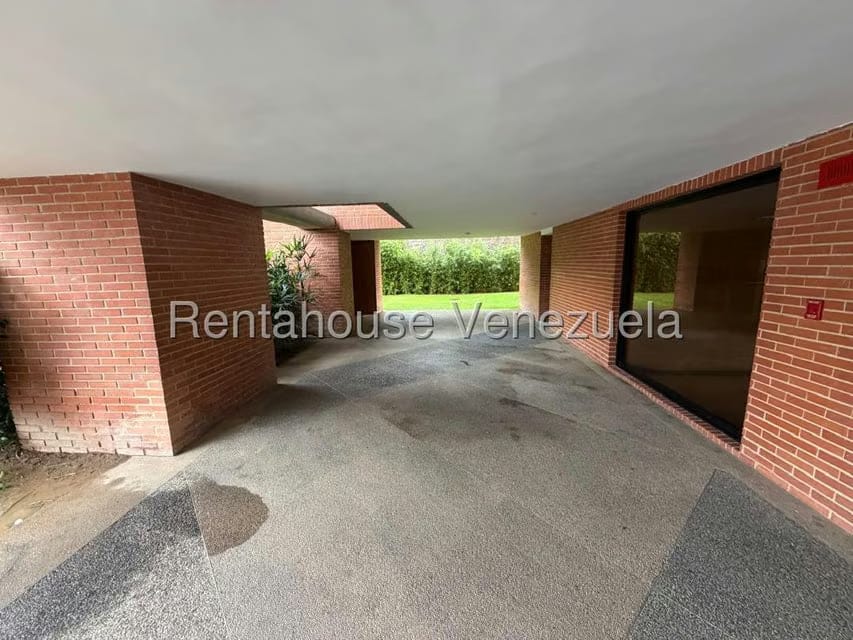 Apartamento (1 Nivel) en Venta en Los Dos Caminos, Distrito Metropolitano - 41