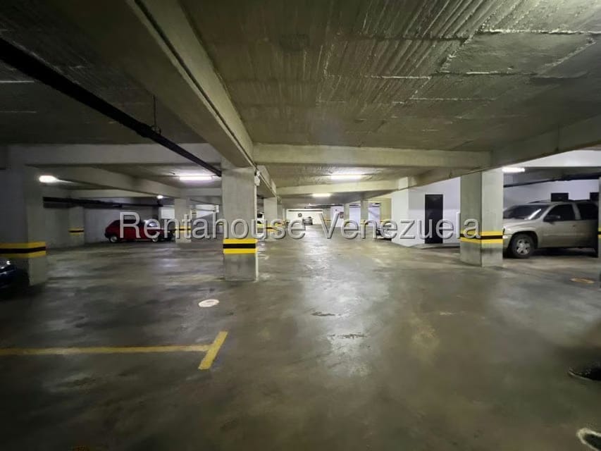 Apartamento (1 Nivel) en Venta en Los Dos Caminos, Distrito Metropolitano - 44