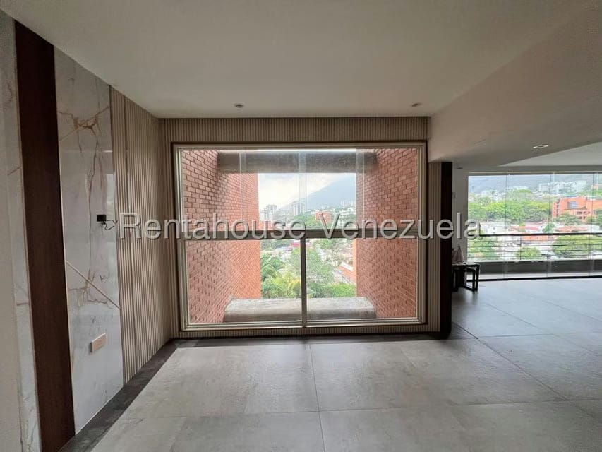 Apartamento (1 Nivel) en Venta en Los Dos Caminos, Distrito Metropolitano - 7