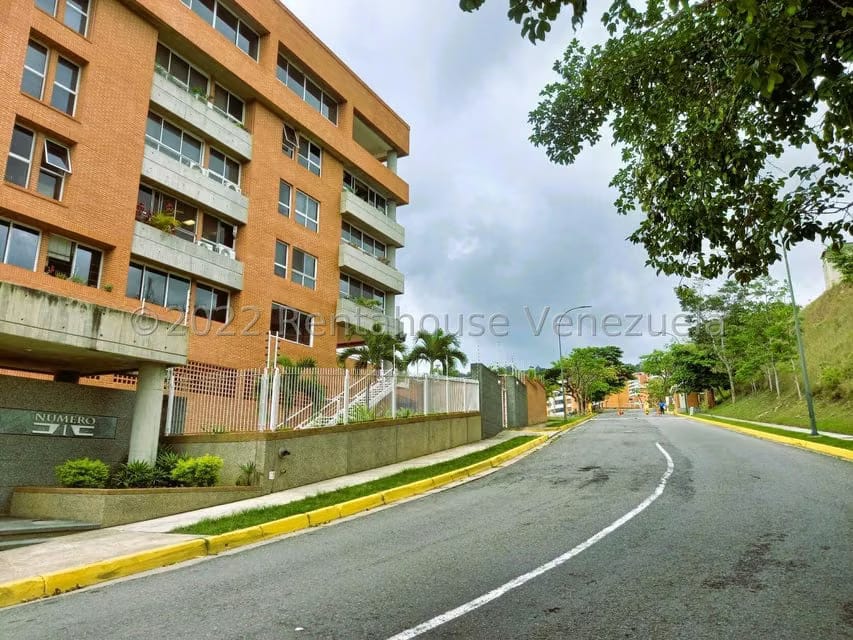Apartamento (Penthouse) en Venta en Lomas del Sol, Distrito Metropolitano - 3