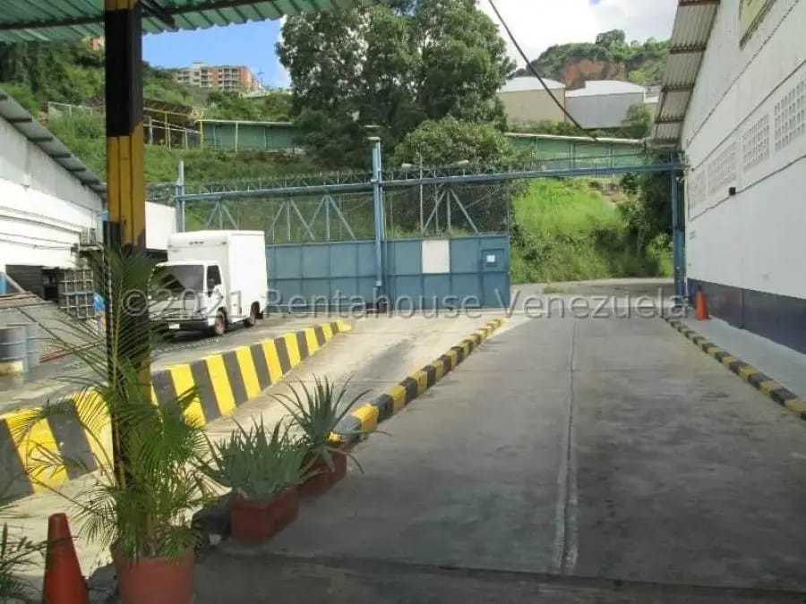 Galpon en Venta en El Encantado Caracas - 9
