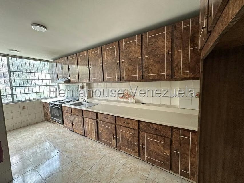 Apartamento (1 Nivel) en Alquiler en La California Norte, Distrito Metropolitano - 12