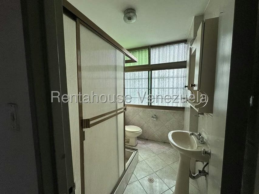 Apartamento (1 Nivel) en Alquiler en La California Norte, Distrito Metropolitano - 5