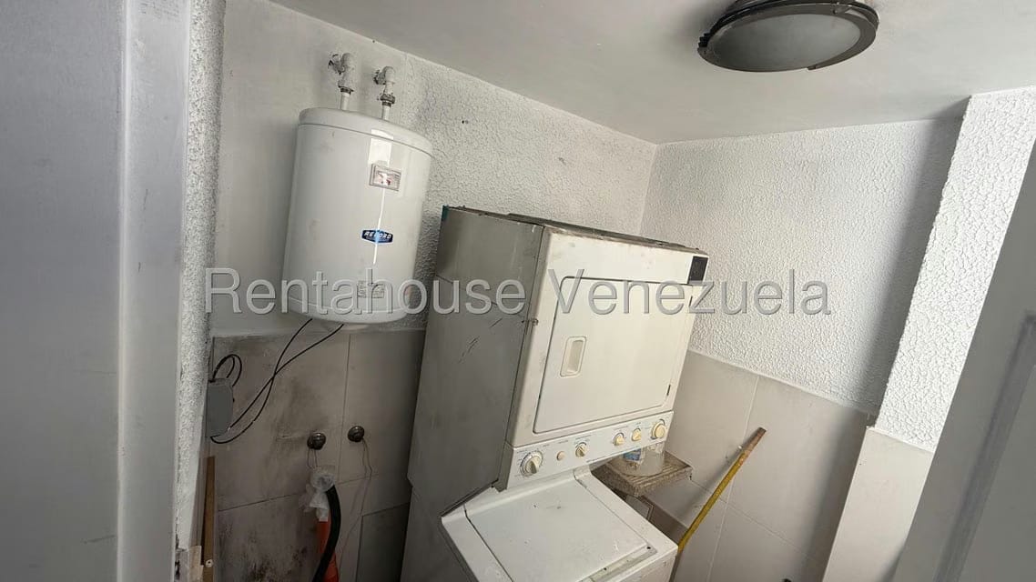Apartamento (1 Nivel) en Alquiler en Chuao, Distrito Metropolitano - 10