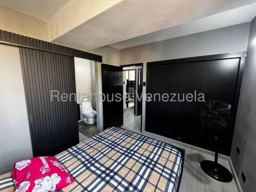 Apartamento en Venta en san martin Caracas - 2