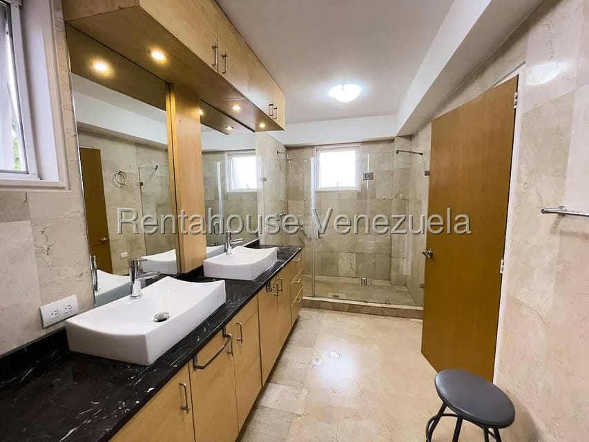 Apartamento (1 Nivel) en Venta en Los Chorros, Distrito Metropolitano - 18