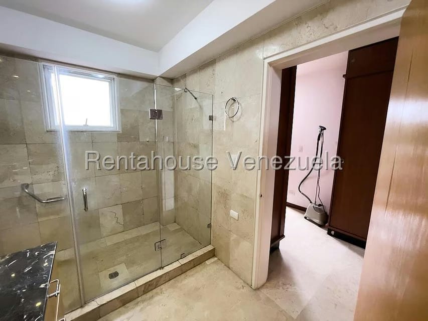 Apartamento (1 Nivel) en Venta en Los Chorros, Distrito Metropolitano - 21