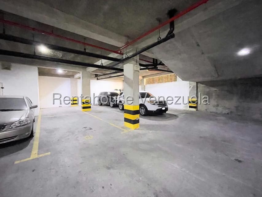 Apartamento (1 Nivel) en Venta en Los Chorros, Distrito Metropolitano - 29