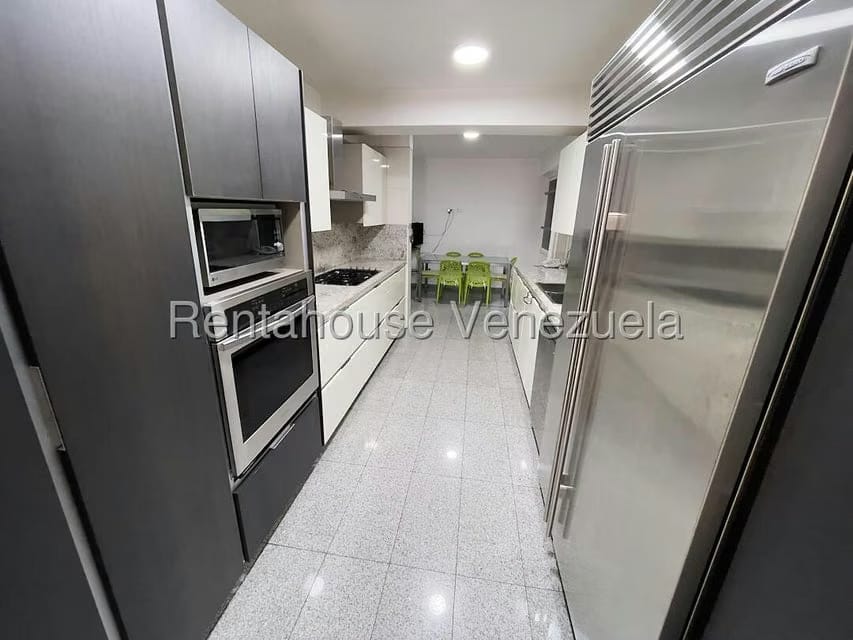 Apartamento (1 Nivel) en Venta en Los Chorros, Distrito Metropolitano - 4
