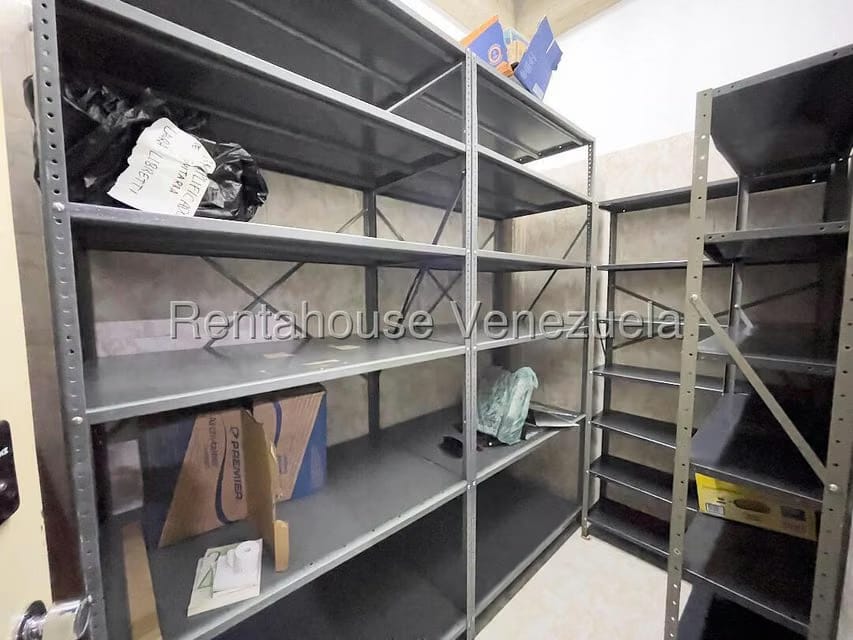 Apartamento (1 Nivel) en Venta en Los Chorros, Distrito Metropolitano - 32