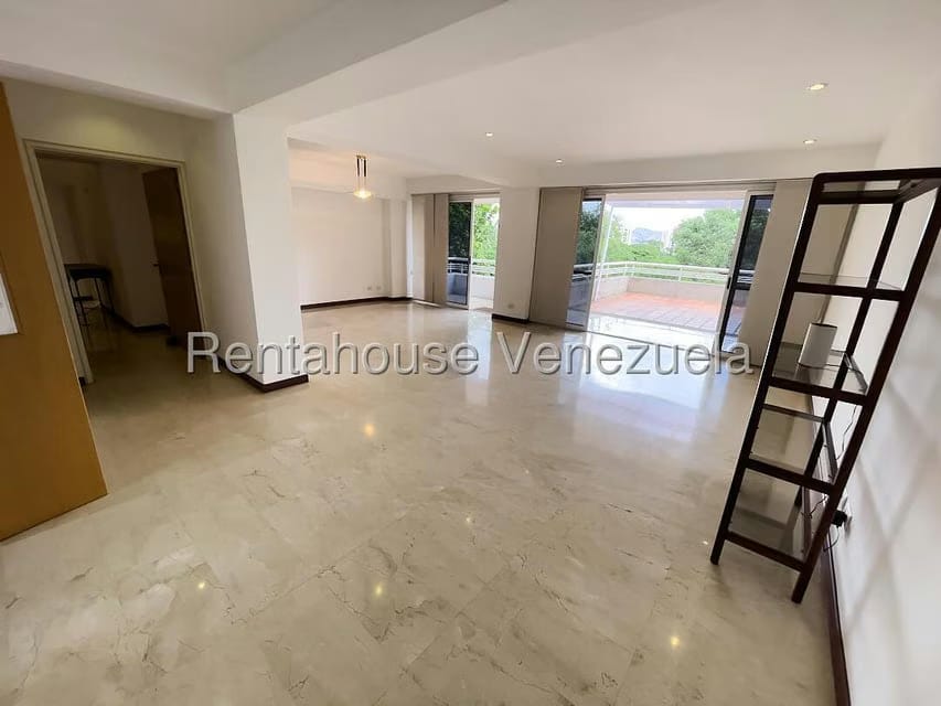 Apartamento (1 Nivel) en Venta en Los Chorros, Distrito Metropolitano - 7