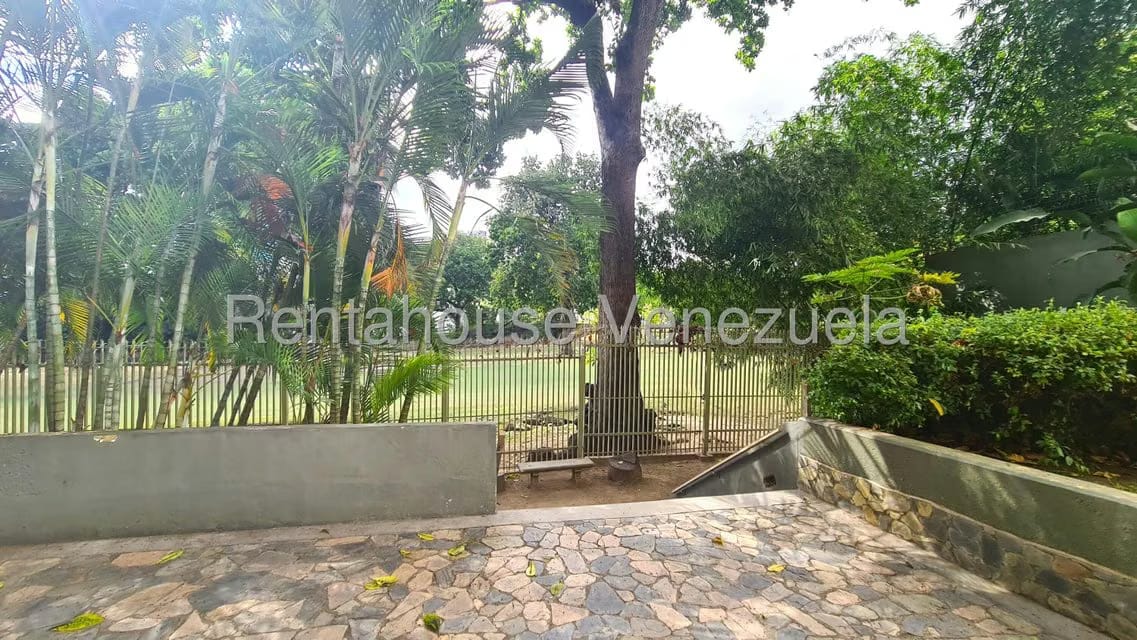 Apartamento (1 Nivel) en Alquiler en Campo Alegre, Distrito Metropolitano - 19