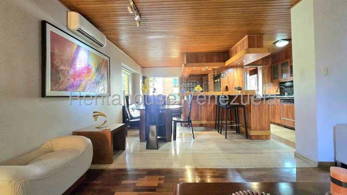 Apartamento (1 Nivel) en Alquiler en Campo Alegre, Distrito Metropolitano - 3