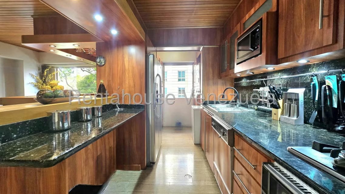 Apartamento (1 Nivel) en Alquiler en Campo Alegre, Distrito Metropolitano - 5