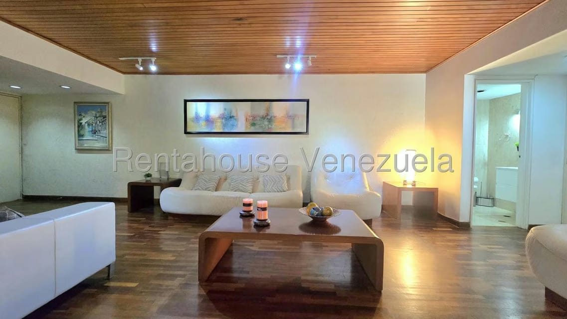 Apartamento (1 Nivel) en Alquiler en Campo Alegre, Distrito Metropolitano - 8