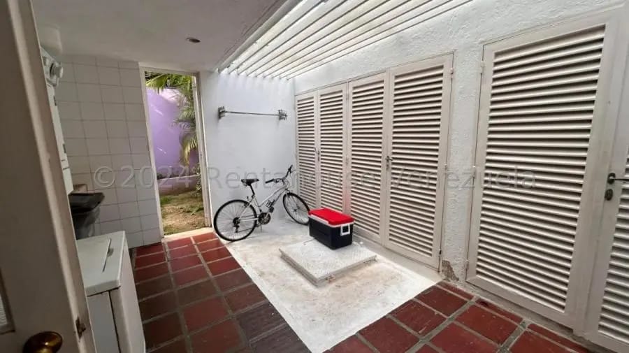 Casa en Venta en El Bosque Caracas - 16