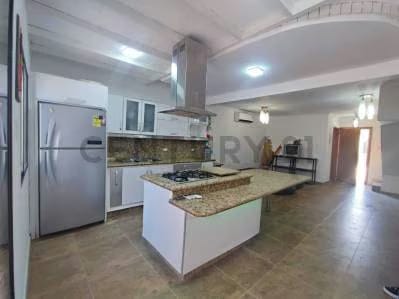 VENTA TOWNHOUSE CUIDAD FLAMINGO 4HAB/3BAÑOS/1PUESTO - 2