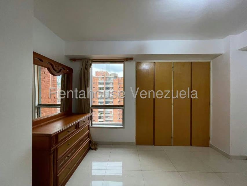 Apartamento (1 Nivel) en Alquiler en Prado Humboldt, Distrito Metropolitano - 25