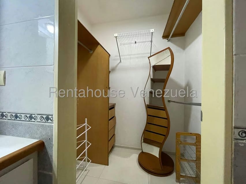 Apartamento (1 Nivel) en Alquiler en Prado Humboldt, Distrito Metropolitano - 30