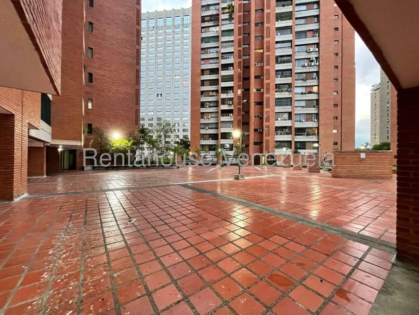 Apartamento (1 Nivel) en Alquiler en Prado Humboldt, Distrito Metropolitano - 42