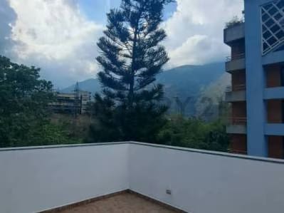 En venta Hermoso Penthouse con vista al Àvila - 9