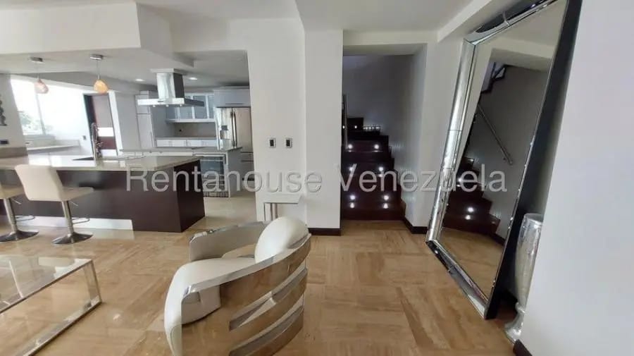 Apartamento en Alquiler en lomas de las mercedes Caracas