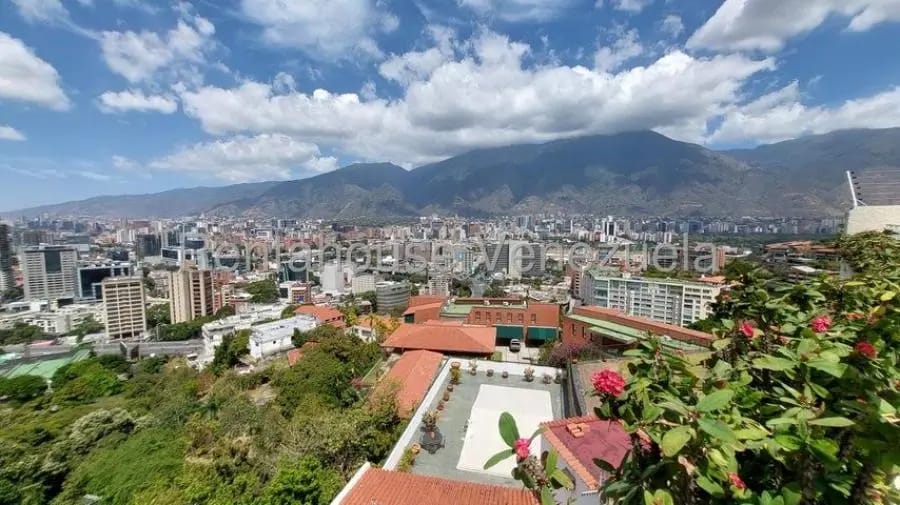Apartamento en Alquiler en lomas de las mercedes Caracas - 2