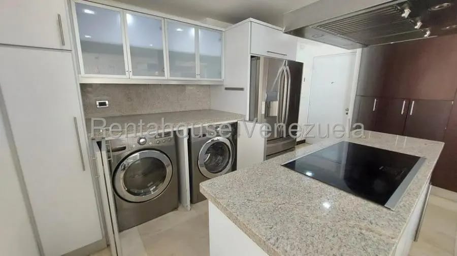 Apartamento en Alquiler en lomas de las mercedes Caracas - 19