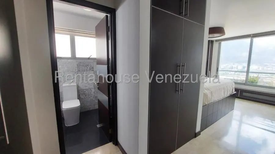 Apartamento en Alquiler en lomas de las mercedes Caracas - 28