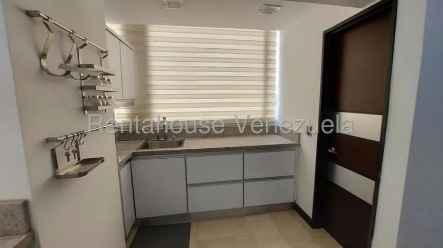 Apartamento en Alquiler en lomas de las mercedes Caracas - 5