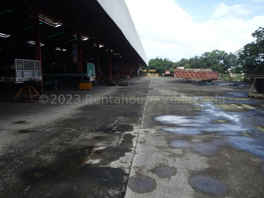 Comercial (Galpon - Deposito) en Venta en Rio Tuy, Miranda - 11