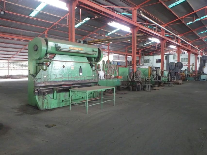 Comercial (Galpon - Deposito) en Venta en Rio Tuy, Miranda - 13