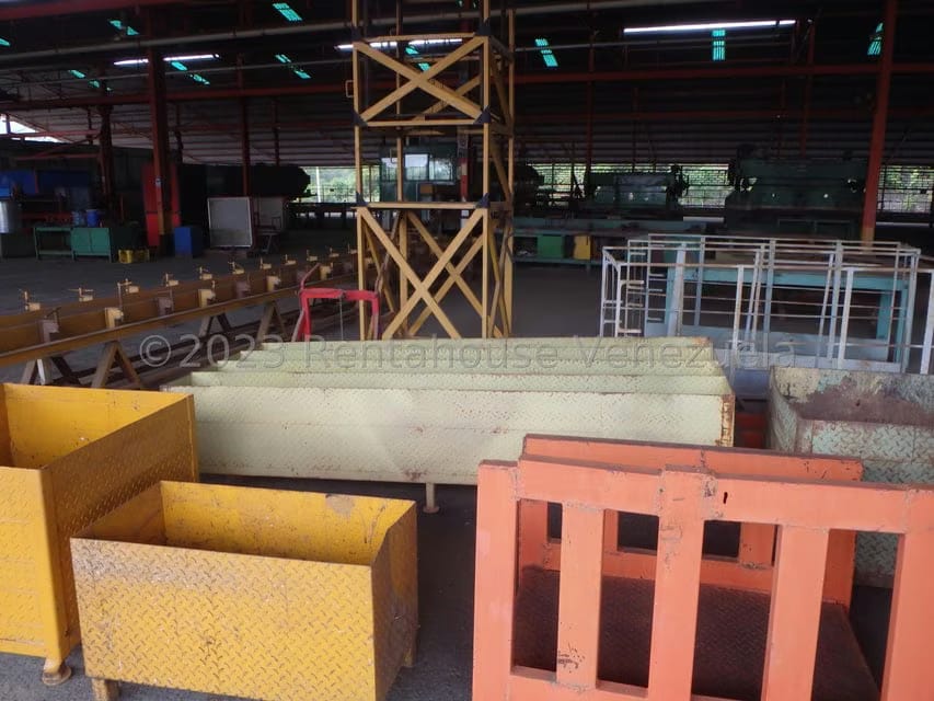 Comercial (Galpon - Deposito) en Venta en Rio Tuy, Miranda - 18