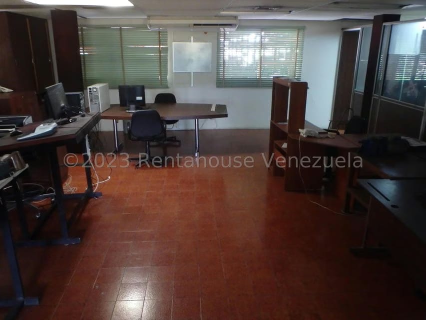 Comercial (Galpon - Deposito) en Venta en Rio Tuy, Miranda - 33