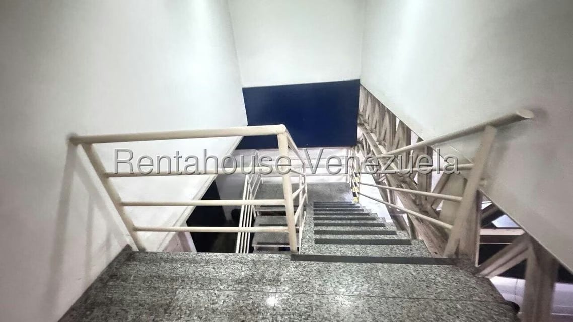 Comercial (Local Comercial) en Venta en La Urbina, Distrito Metropolitano - 17