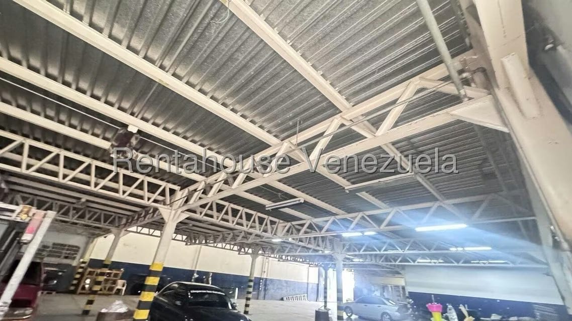 Comercial (Local Comercial) en Venta en La Urbina, Distrito Metropolitano - 27