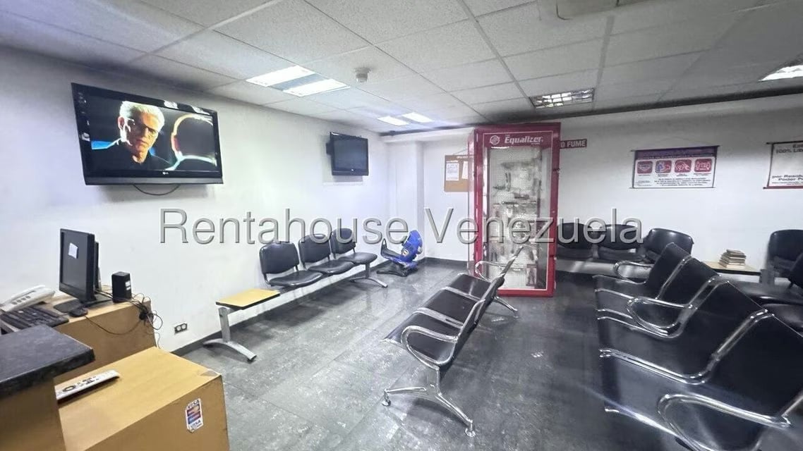 Comercial (Local Comercial) en Venta en La Urbina, Distrito Metropolitano - 10