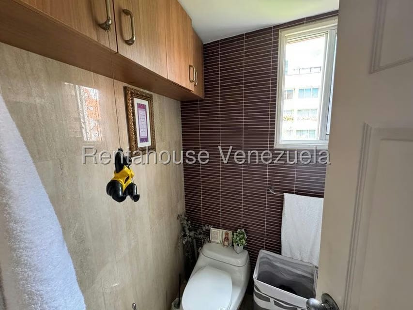 Apartamento (1 Nivel) en Alquiler en Campo Alegre, Distrito Metropolitano - 17