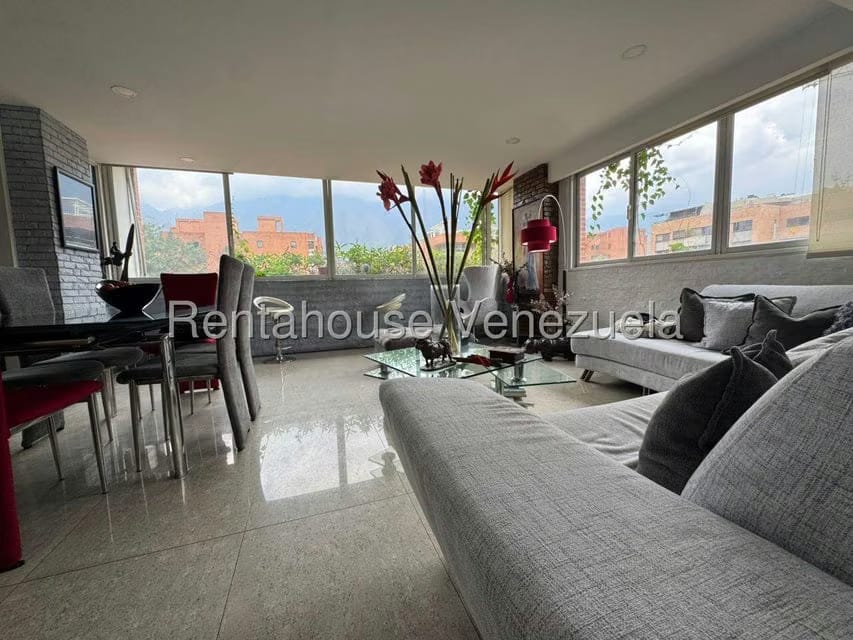 Apartamento (1 Nivel) en Alquiler en Campo Alegre, Distrito Metropolitano - 3