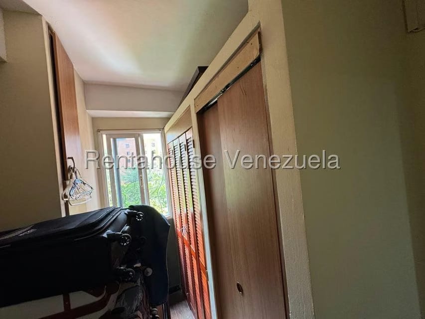 Apartamento (1 Nivel) en Alquiler en Campo Alegre, Distrito Metropolitano - 23