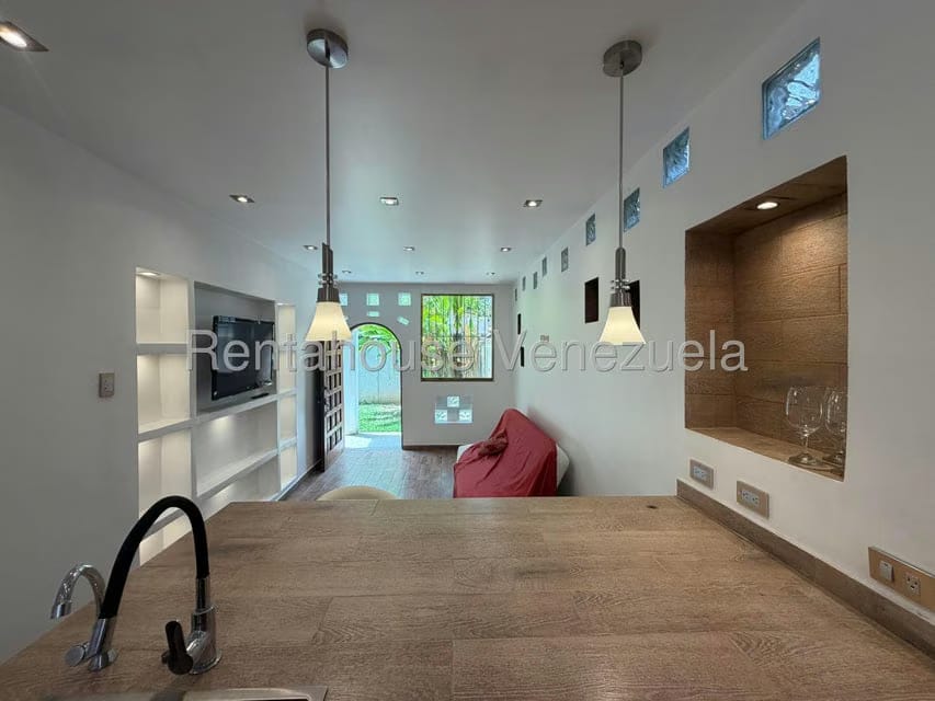 Anexo (1 Nivel) en Alquiler en Macaracuay, Distrito Metropolitano - 11