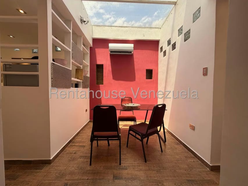 Anexo (1 Nivel) en Alquiler en Macaracuay, Distrito Metropolitano - 12