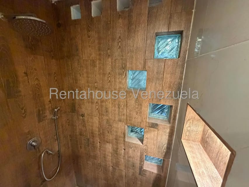 Anexo (1 Nivel) en Alquiler en Macaracuay, Distrito Metropolitano - 18