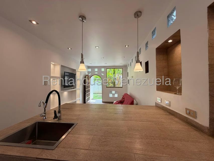 Anexo (1 Nivel) en Alquiler en Macaracuay, Distrito Metropolitano - 10