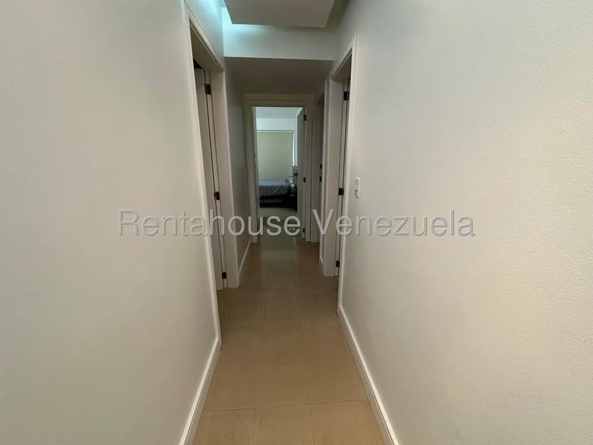 Apartamento (1 Nivel) en Alquiler en Las Mercedes, Distrito Metropolitano - 16