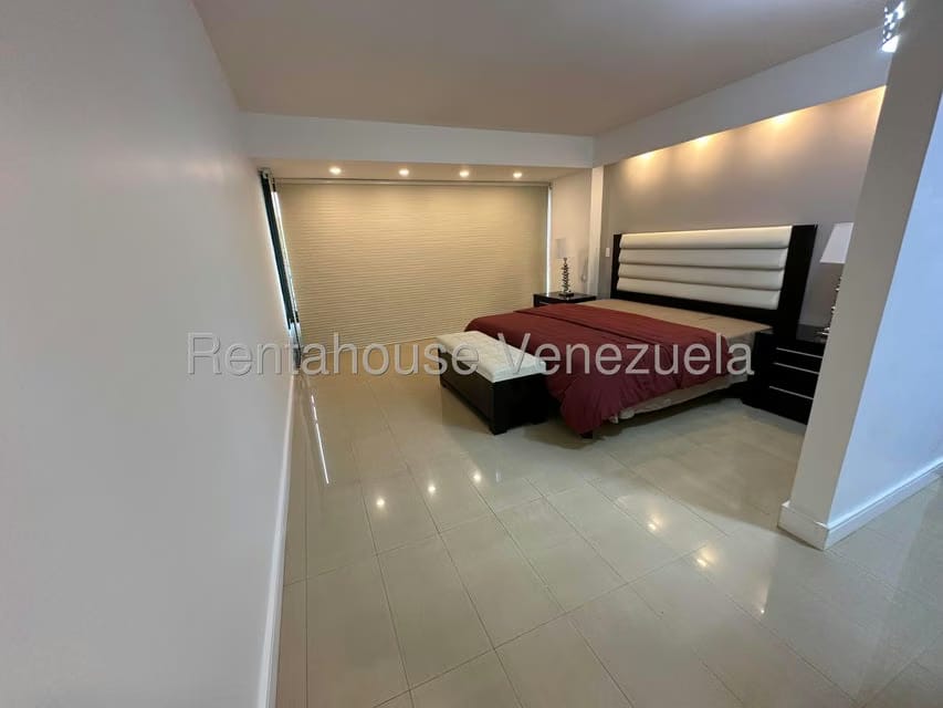 Apartamento (1 Nivel) en Alquiler en Las Mercedes, Distrito Metropolitano - 17