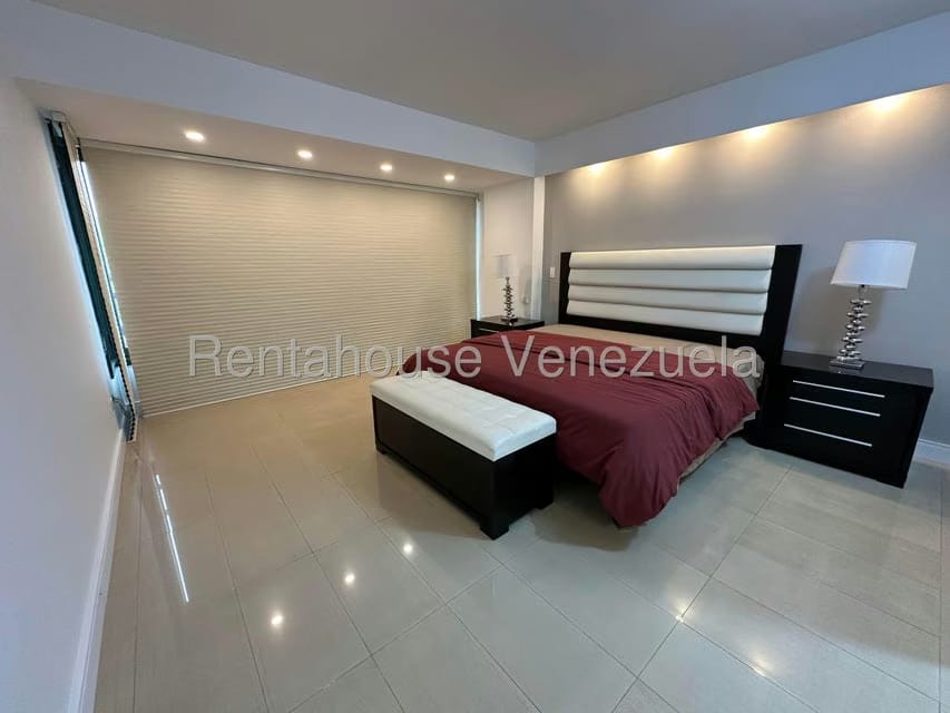 Apartamento (1 Nivel) en Alquiler en Las Mercedes, Distrito Metropolitano - 18