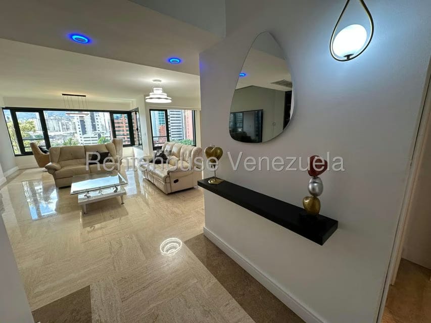 Apartamento (1 Nivel) en Alquiler en Las Mercedes, Distrito Metropolitano - 3
