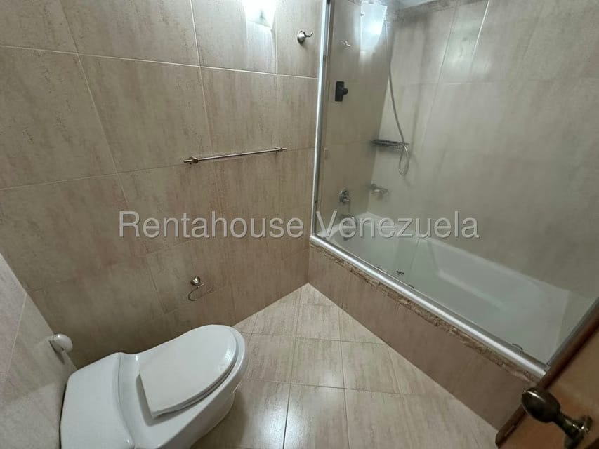 Apartamento (1 Nivel) en Alquiler en Las Mercedes, Distrito Metropolitano - 22